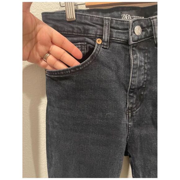 ZARA Black Pockets Jeans - Picture 3 of 5